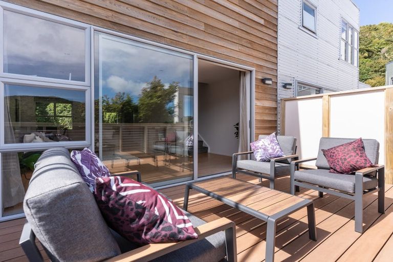 Photo of property in 10 Saddleback Grove, Karori, Wellington, 6012