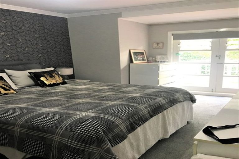 Photo of property in 402 South Road, Hawera, 4674