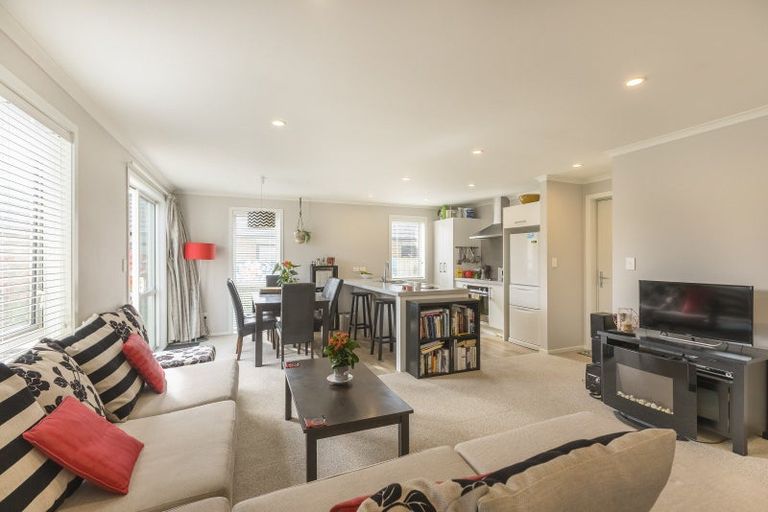 Photo of property in 23 Mahia Lane, Waikanae, 5036
