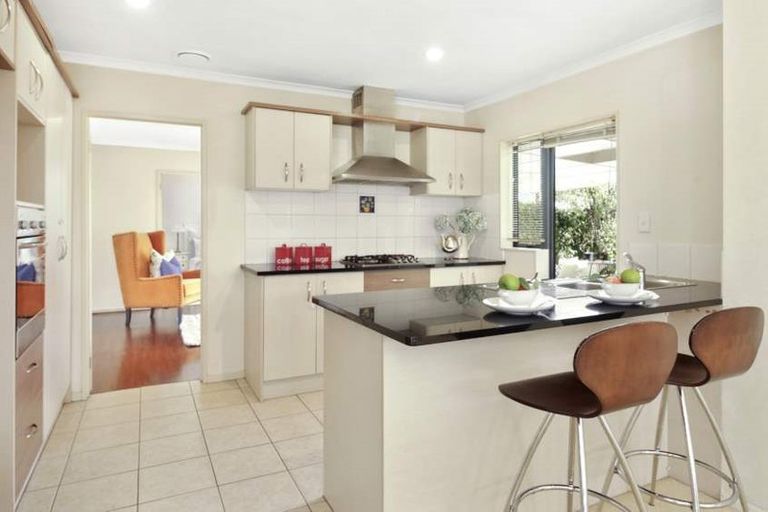 Photo of property in 24 Donegal Park Drive, Flat Bush, Auckland, 2019