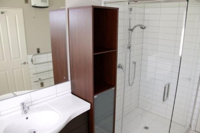 Photo of property in 1 Jade Lane, Paraparaumu, 5032