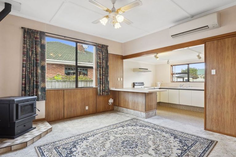 Photo of property in 60 Royal Crescent, Saint Kilda, Dunedin, 9012