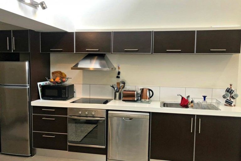 Photo of property in Las Olas De Cuba, 11/35 Torrens Terrace, Mount Cook, Wellington, 6011