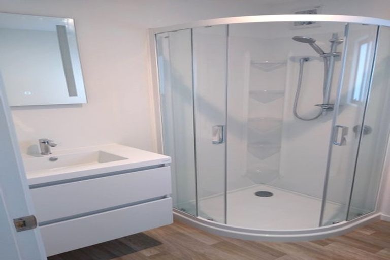 Photo of property in 7a Wyndrum Avenue, Waterloo, Lower Hutt, 5011