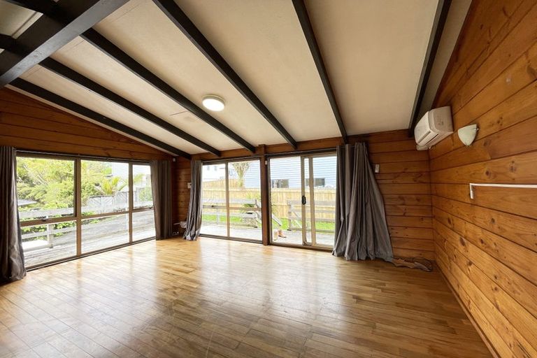 Photo of property in 26 Seaview Road, Glenfield, Auckland, 0629