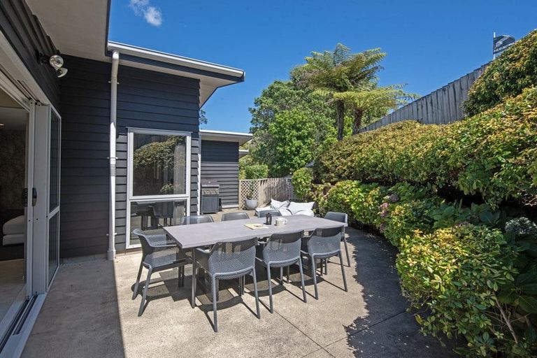 Photo of property in 682c Beach Road, Browns Bay, Auckland, 0630