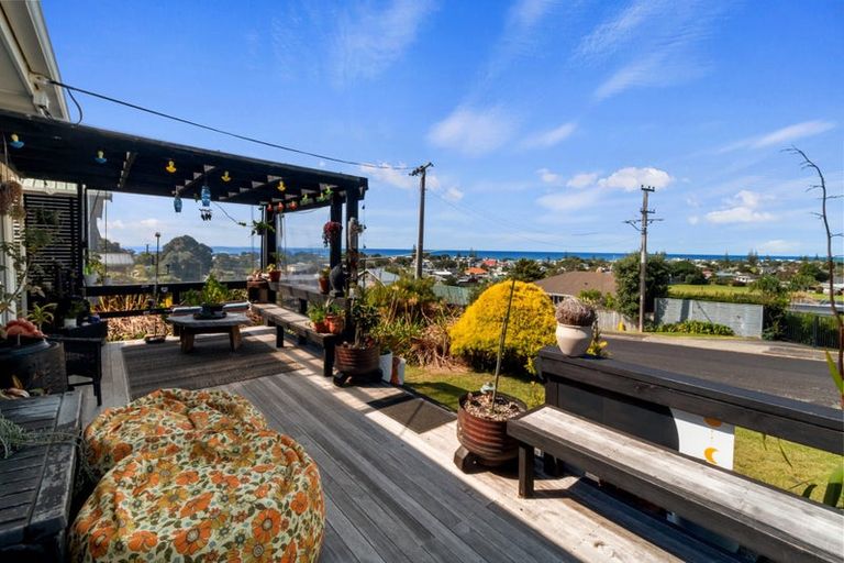 Photo of property in 22 The Crescent, Waihi Beach, 3611