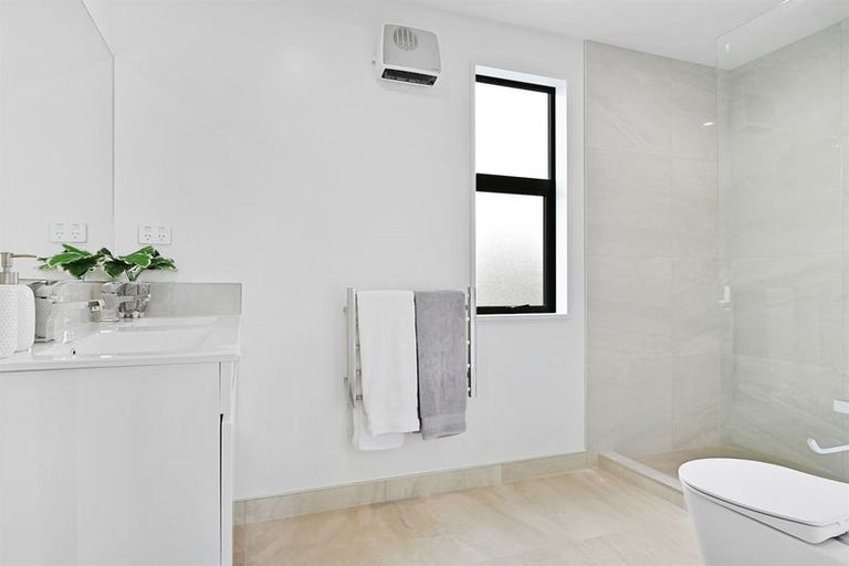 Photo of property in 254b Innes Road, St Albans, Christchurch, 8052