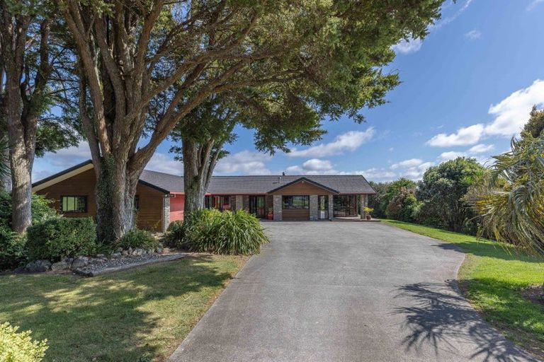 Photo of property in 18 Pataua Road North, Whareora, Whangarei, 0175