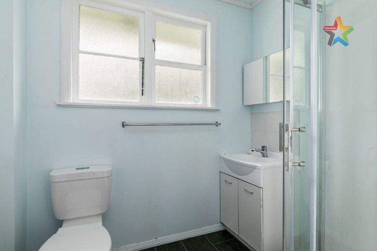 Photo of property in 1/1159 High Street, Taita, Lower Hutt, 5011