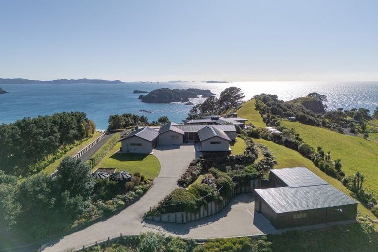 Photo of property in 97 Orchard Road, Hahei, Whitianga, 3591