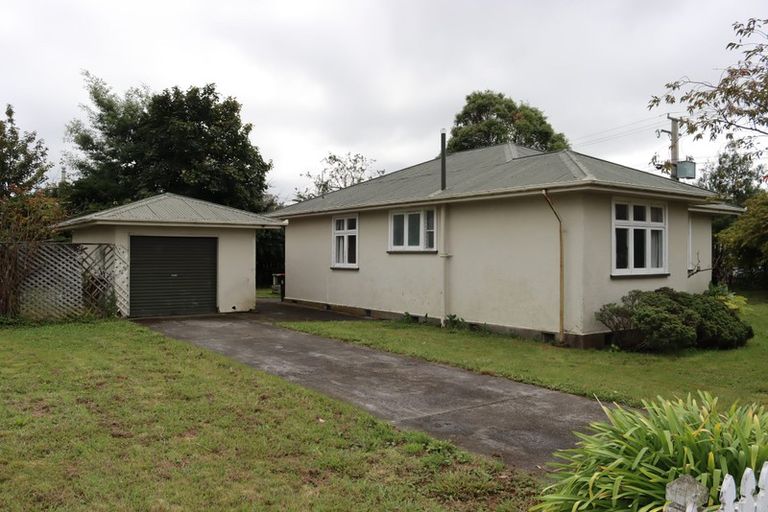 Photo of property in 27 Cambridge Terrace, Masterton, 5810