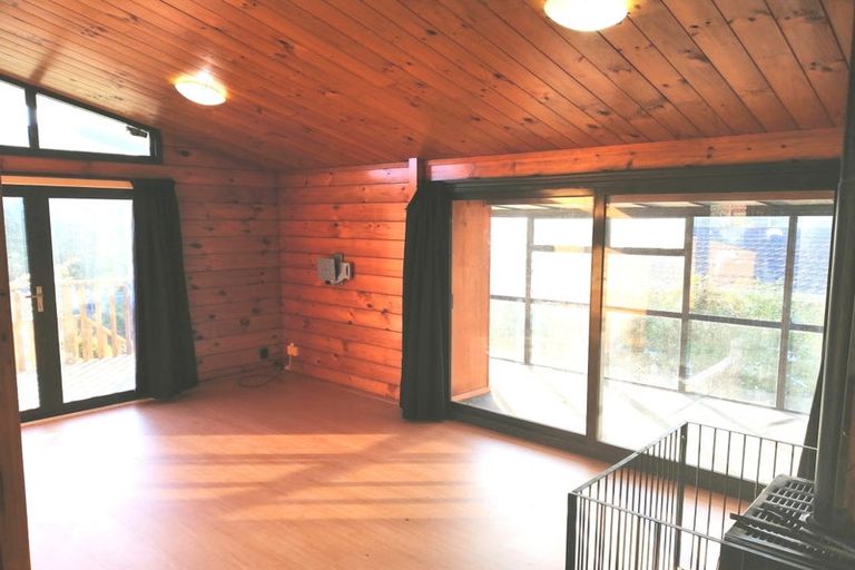 Photo of property in 10 Hazlewood Avenue, Karori, Wellington, 6012