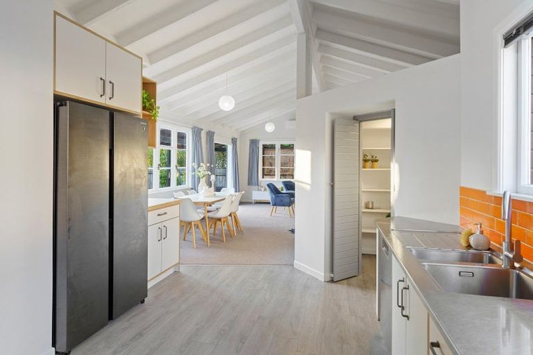 Photo of property in 53a Tiromoana Road, Raumati South, Paraparaumu, 5032