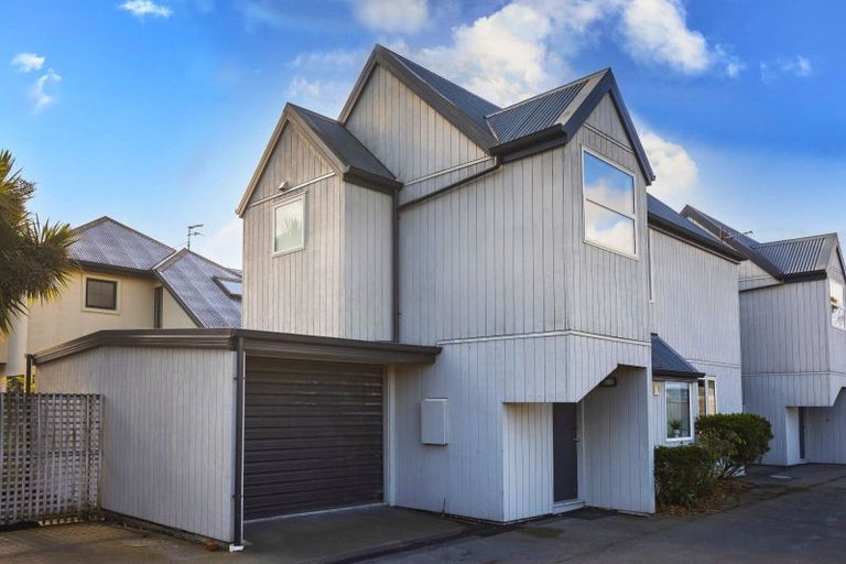 Photo of property in 3/34 Mona Vale Avenue, Riccarton, Christchurch, 8011