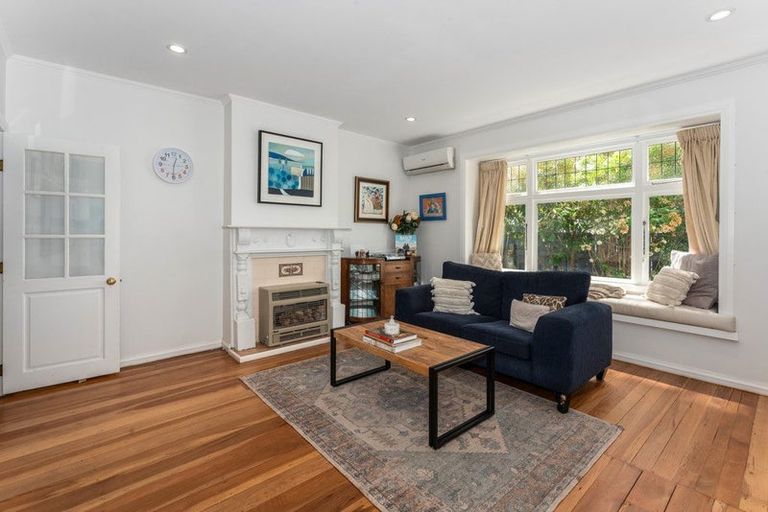 Photo of property in 284 Waiwhetu Road, Fairfield, Lower Hutt, 5011