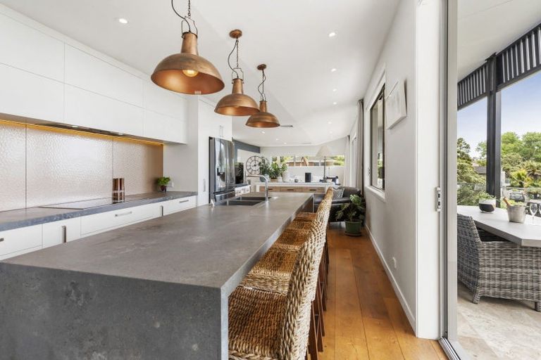 Photo of property in 10 Mccrystal Avenue, Bucklands Beach, Auckland, 2012