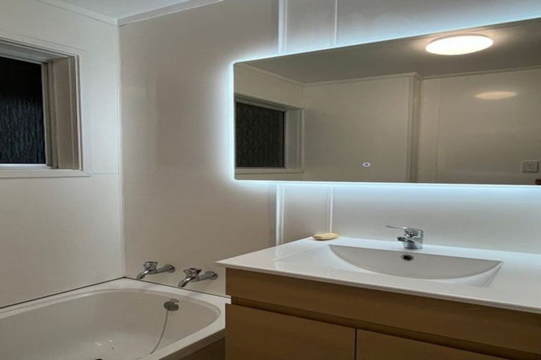 Photo of property in 115 Sutherland Road, Brookfield, Tauranga, 3110
