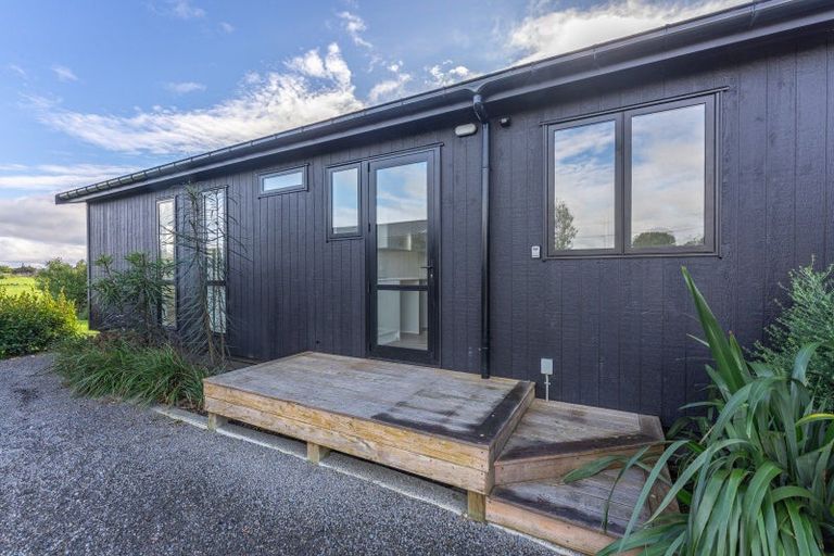 Photo of property in 128 Rangiuru Road, Otaki Beach, Otaki, 5512