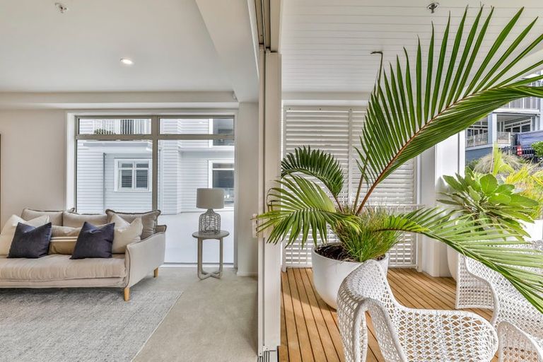 Photo of property in 157 Hibiscus Drive, Orewa, 0931