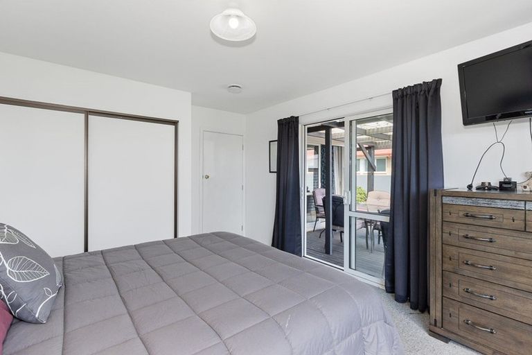 Photo of property in 16 Waitohi Street, Hornby, Christchurch, 8042