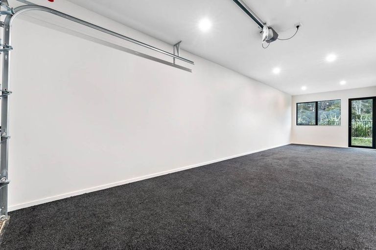 Photo of property in 3 Purapura Lane, Kumeu, 0810