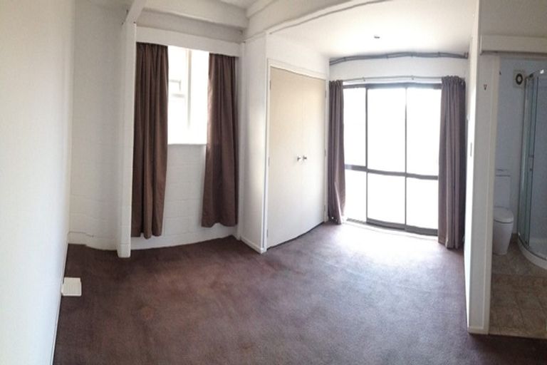 Photo of property in 6 Lyttelton Avenue, Forrest Hill, Auckland, 0620