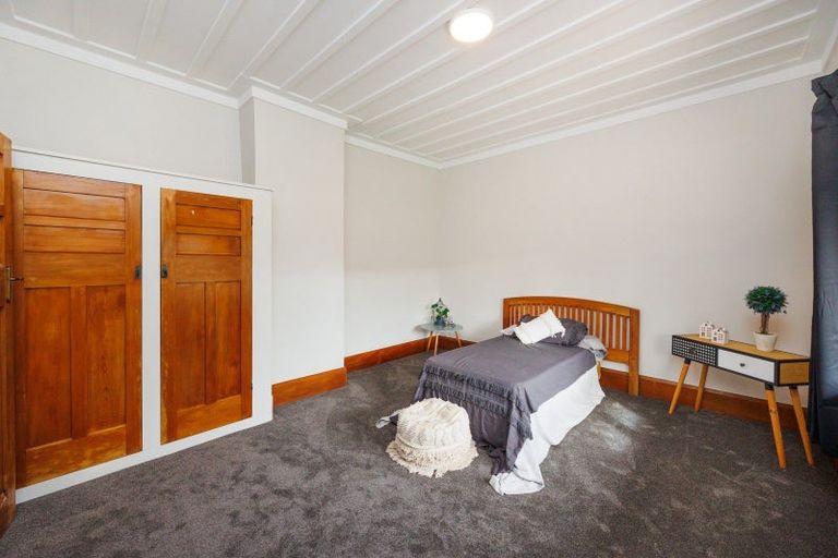 Photo of property in 972 Tremaine Avenue, Roslyn, Palmerston North, 4414