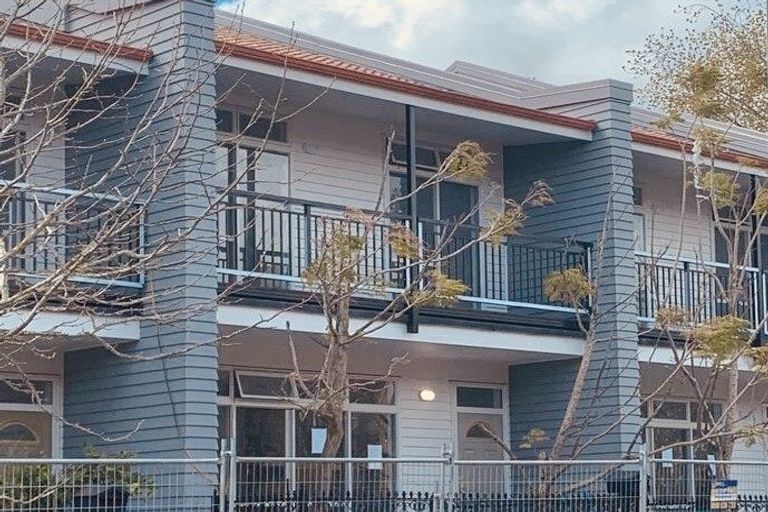 Photo of property in 10/44 Carlos Drive, Flat Bush, Auckland, 2016