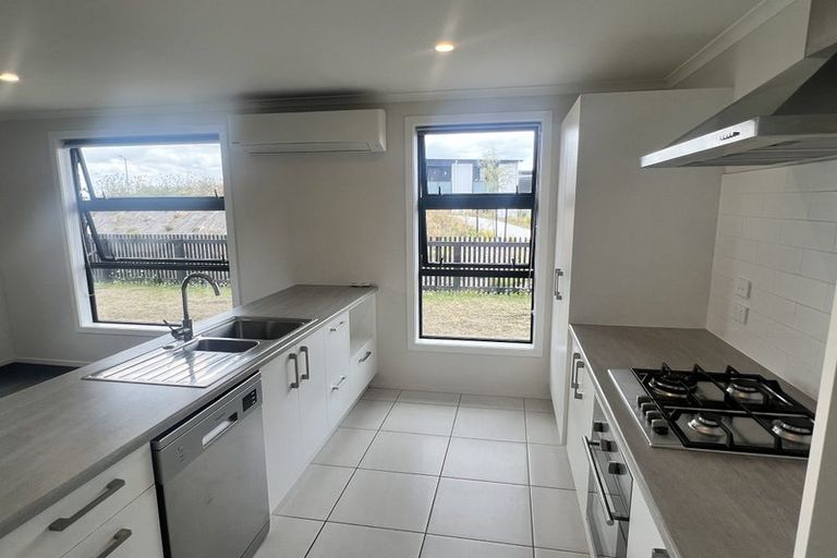 Photo of property in 37 Pragma Rise, Huntington, Hamilton, 3210