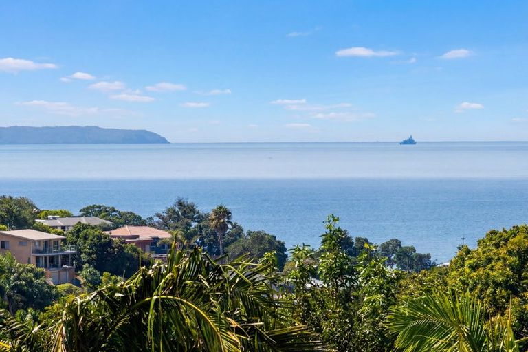 Photo of property in 12 Braemar Road, Rothesay Bay, Auckland, 0630