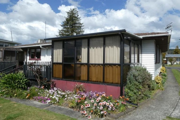 Photo of property in 40 Mckee Avenue, Fenton Park, Rotorua, 3010