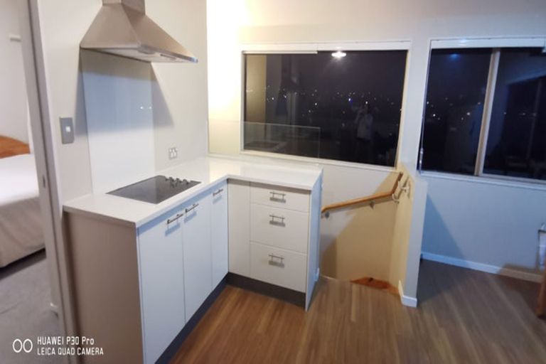 Photo of property in 23a Scarboro Terrace, Murrays Bay, Auckland, 0630