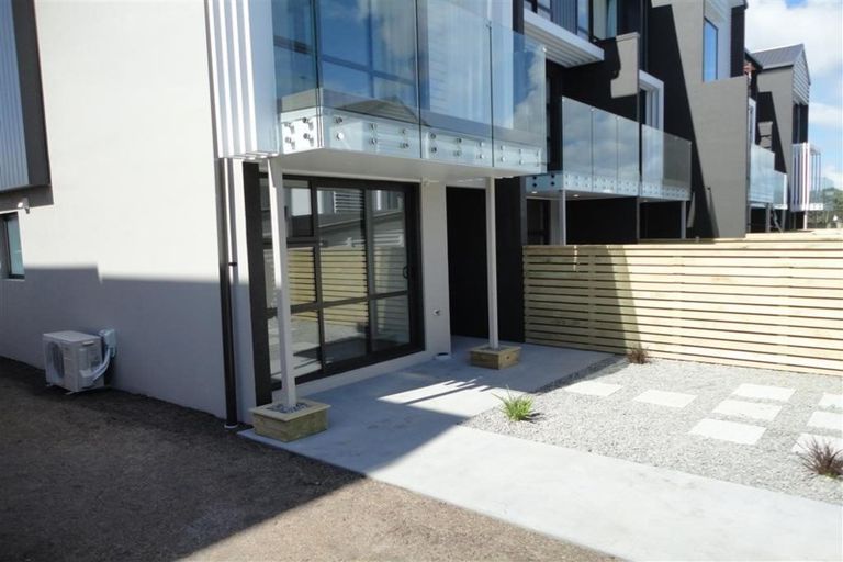 Photo of property in 31 Settlers Avenue, Hobsonville, Auckland, 0618