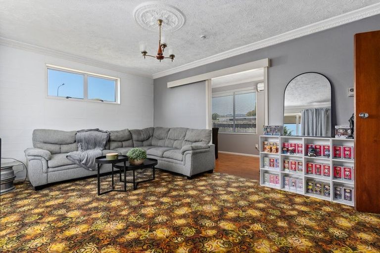 Photo of property in 297 Hendersons Road, Hoon Hay, Christchurch, 8025