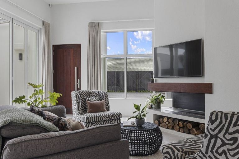 Photo of property in 233 Kingsbury Avenue, Rangiora, 7400