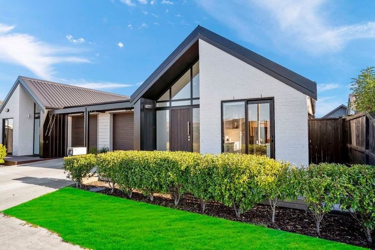 Photo of property in 7 Parachute Crescent, Papakura, 2110