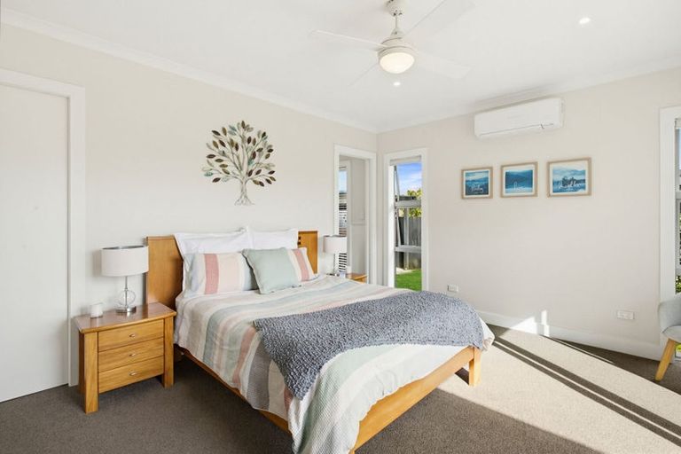 Photo of property in 14 Topping Place, Whitianga, 3510