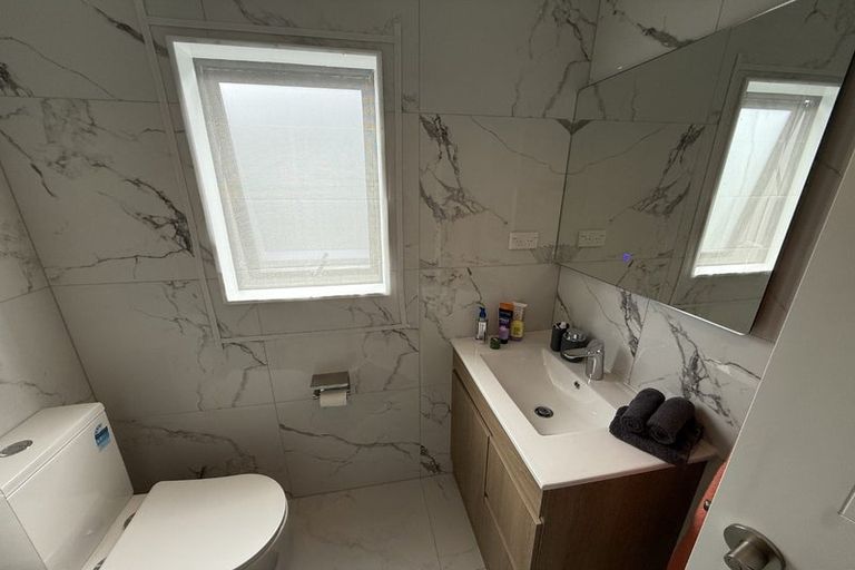 Photo of property in 12/17 Barneys Farm Road, Clendon Park, Auckland, 2103