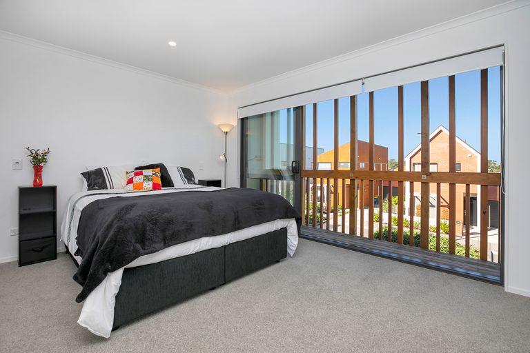 Photo of property in 9 Kanuka Road, Hobsonville, Auckland, 0616