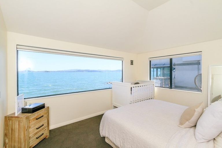Photo of property in 604 Marine Drive, Days Bay, Lower Hutt, 5013