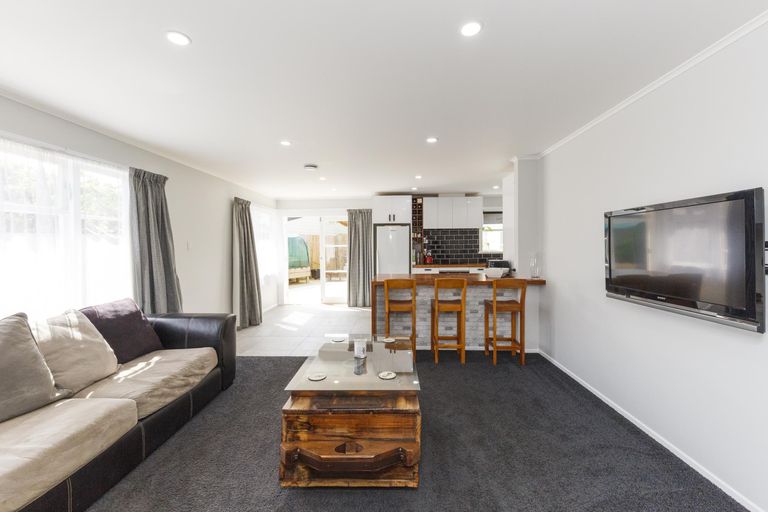 Photo of property in 10 Pitama Road, Awapuni, Palmerston North, 4412