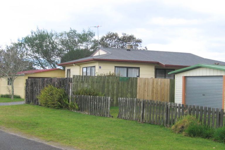 Photo of property in 106 Moa Street, Whangamata, 3620