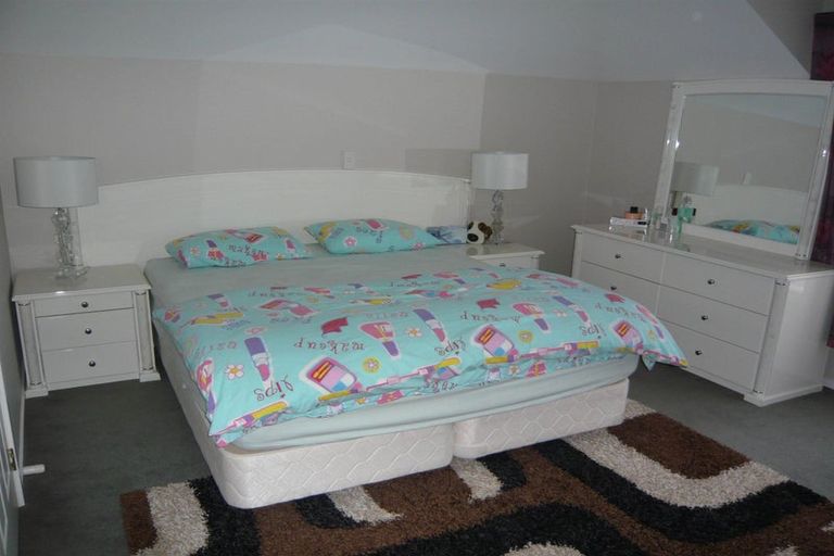 Photo of property in 70a Erlestoke Crescent, Churton Park, Wellington, 6037