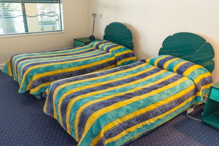 Photo of property in 6 Adams Avenue, Mount Maunganui, 3116