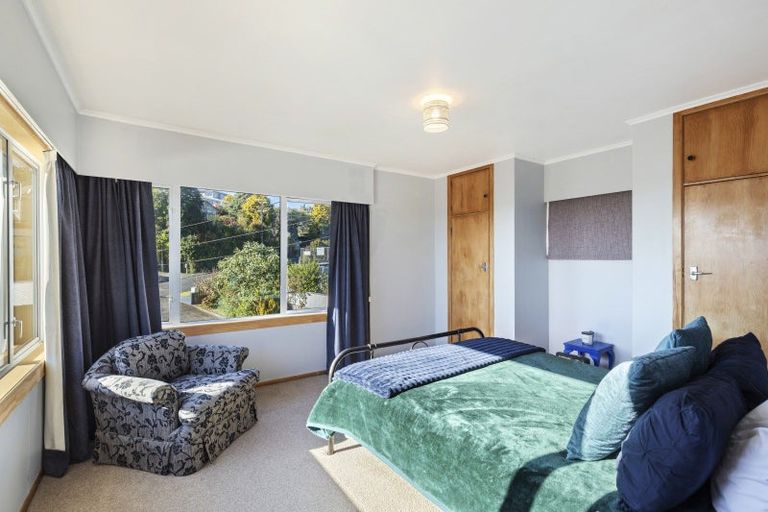 Photo of property in 52 Queens Road, Glen Avon, New Plymouth, 4312