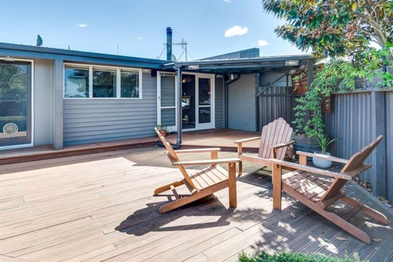 Photo of property in 50 Meeanee Road, Taradale, Napier, 4112