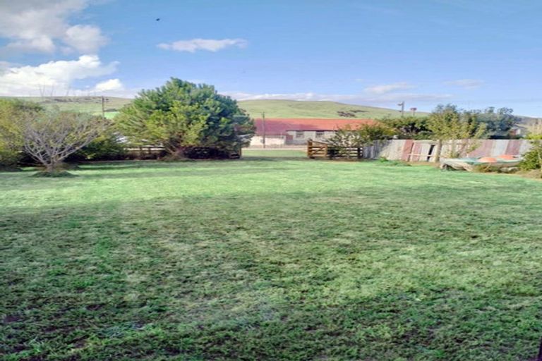 Photo of property in 6 Keppel Street, Porangahau, 4291
