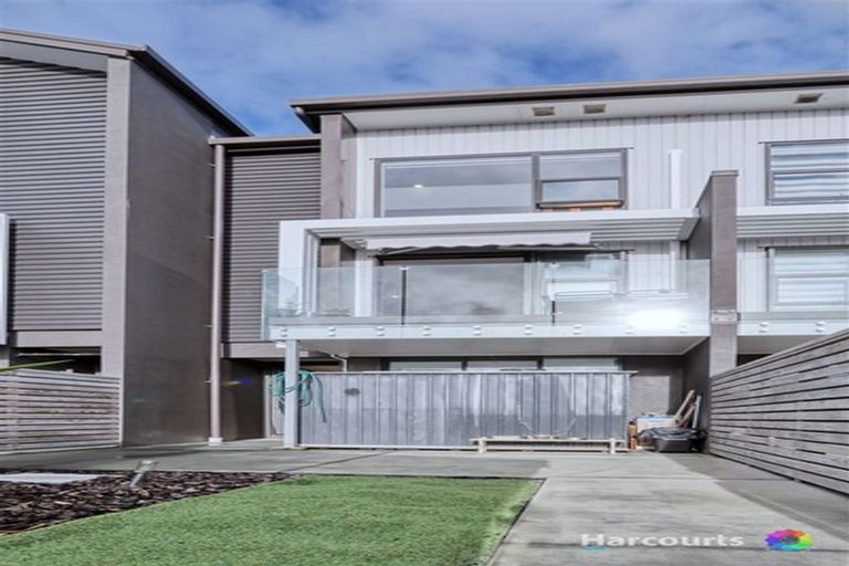Photo of property in 15 Settlers Avenue, Hobsonville, Auckland, 0618