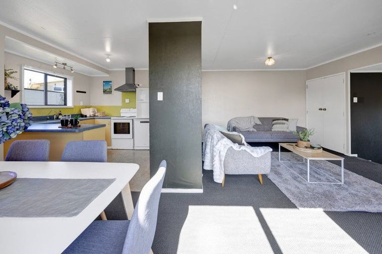 Photo of property in 18 Lantana Avenue, Bell Block, New Plymouth, 4312